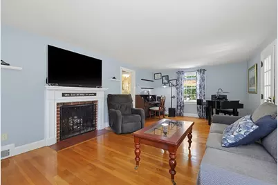 33 Crossman Ave, Attleboro, MA 02703 - Photo 8