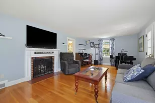 33 Crossman Ave, Attleboro, MA 02703 - Photo 8