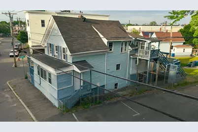 18 Hancock St, Lawrence, MA 01841 - Photo 2