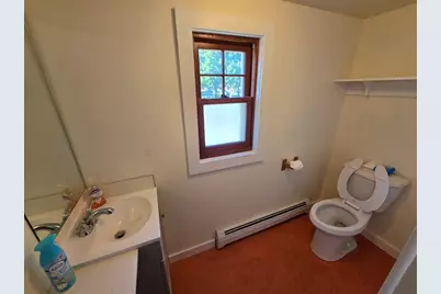 52 Maple St, Northampton, MA 01062 - Photo 8