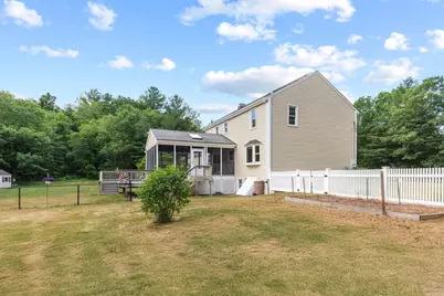 10 Strawstone Ln, Norton, MA 02766 - Photo 6