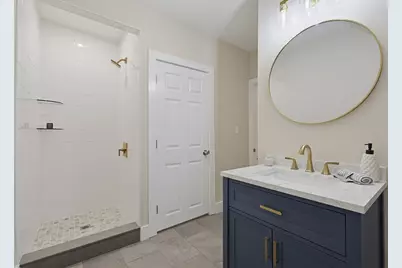 26 Pleasant St, Beverly, MA 01915 - Photo 36