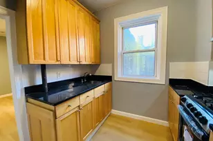 31 Queensberry St, Boston, MA 02125 - Photo 4