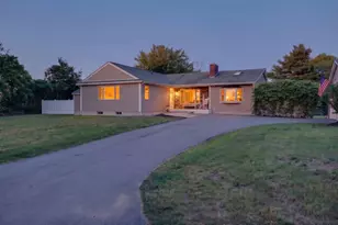 38 Brown Ave, Lunenburg, MA 01462 - Photo 1