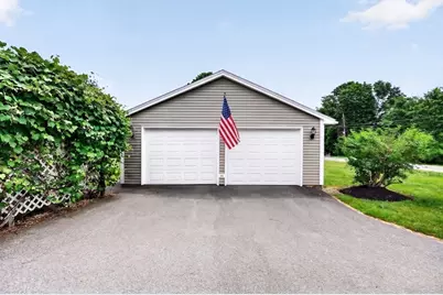 38 Brown Ave, Lunenburg, MA 01462 - Photo 38