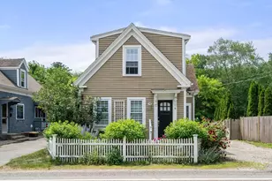 9 Maple St, Kingston, MA 02364 - Photo 1