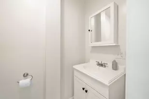 9 Maple St, Kingston, MA 02364 - Photo 22