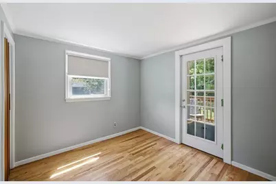 37 Courier St, Weymouth, MA 02190 - Photo 16