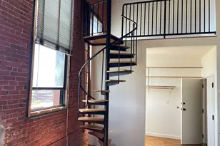 101 Cabot St, Holyoke, MA 01040 - Photo 8
