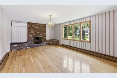 335 Pelham Rd, Dracut, MA 01826 - Photo 6