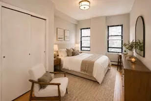 10 Davis Ave, Brookline, MA 02445 - Photo 4