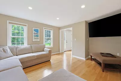 27 Heritage Avenue, Ashland, MA 01721 - Photo 10