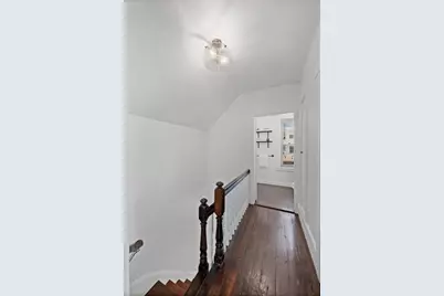 8 Chestnut St, Lynn, MA 01902 - Photo 16