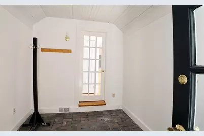 5 Hillside #A, Newburyport, MA 01950 - Photo 8
