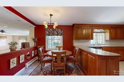 29 Winchester Ave, Auburn, MA 01501 - Photo 8
