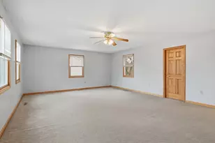 35 Lemnos Ln, Springfield, MA 01119 - Photo 12