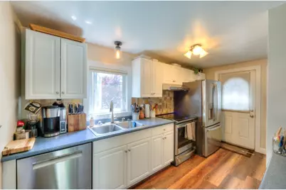 10 Ridgewood Rd, Worcester, MA 01606 - Photo 8