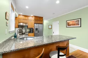 304 Lowell St, Reading, MA 01867 - Photo 16