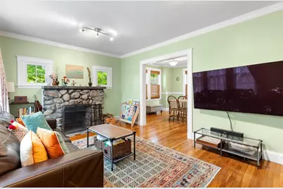 304 Lowell Street, Reading, MA 01867 - Photo 8
