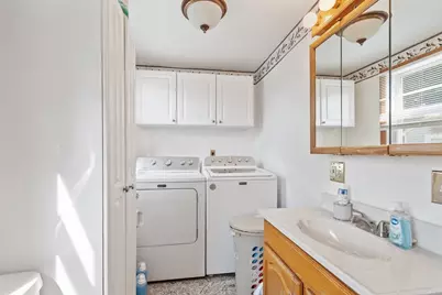 53 Corbett St, Lowell, MA 01852 - Photo 26