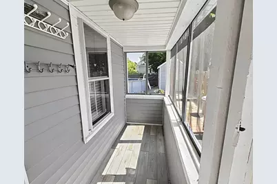 53 Corbett St, Lowell, MA 01852 - Photo 28