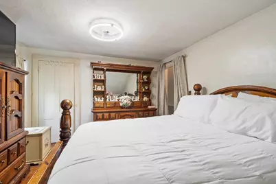 53 Corbett St, Lowell, MA 01852 - Photo 20
