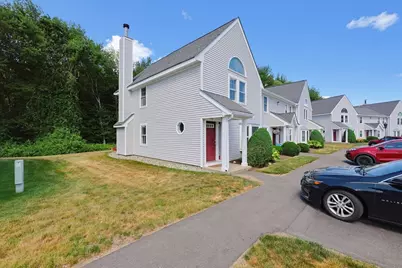 75 Warren St W #8, Raynham, MA 02767 - Photo 4