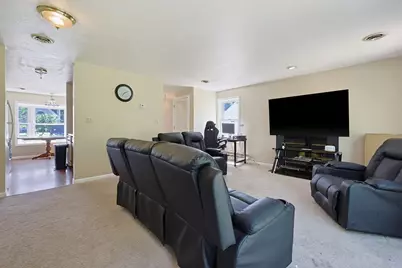 75 Warren St W #8, Raynham, MA 02767 - Photo 20