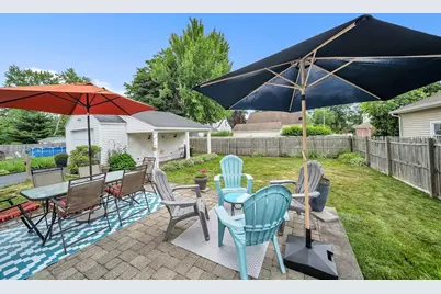 51 Barrington Rd, Longmeadow, MA 01106 - Photo 2