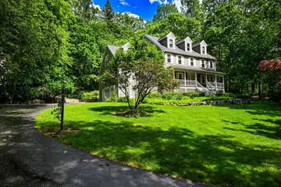 48 Mill Pond Cir, Milford, MA 01757 - Photo 4