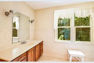 48 Mill Pond Cir, Milford, MA 01757 - Photo 24
