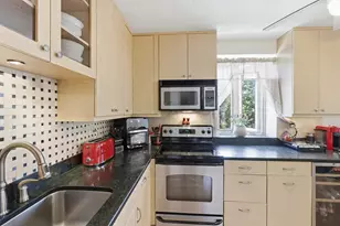 20 Hammond Pond Pkwy, Newton, MA 02467 - Photo 6