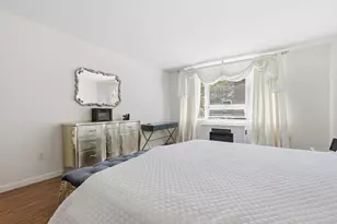 20 Hammond Pond Pkwy, Newton, MA 02467 - Photo 14