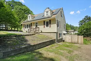 328 Stafford St, Leicester, MA 01611 - Photo 2