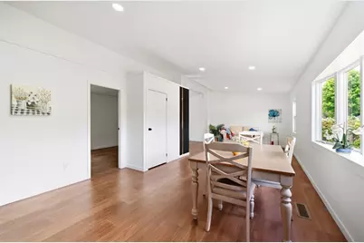 37 Sun Valley Rd, Holyoke, MA 01040 - Photo 10