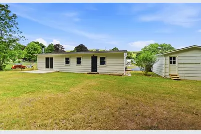 37 Sun Valley Rd, Holyoke, MA 01040 - Photo 22