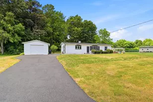 37 Sun Valley Rd, Holyoke, MA 01040 - Photo 26
