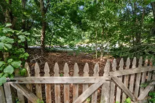 10 Hopkinton Rd, Upton, MA 01568 - Photo 26