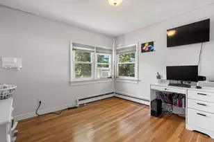 10 Hopkinton Rd, Upton, MA 01568 - Photo 16