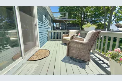 2 Westland St, Acushnet, MA 02743 - Photo 10
