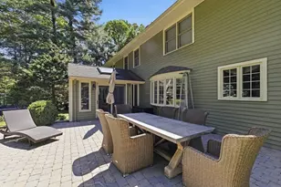 10 Donnelly Dr, Medfield, MA 02052 - Photo 4