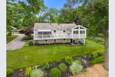 18 Liberty Rd, Marshfield, MA 02050 - Photo 2