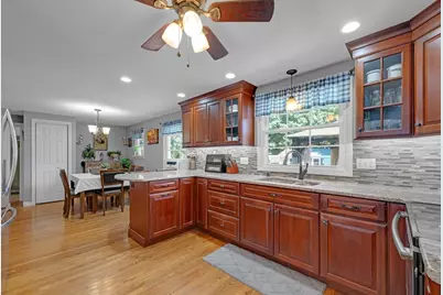 3 Salem St, Palmer, MA 01069 - Photo 10