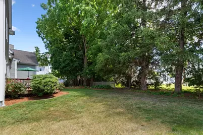 30 Cedarview Cir #30, Milford, MA 01757 - Photo 34