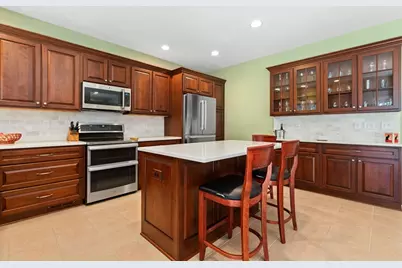 30 Cedarview Cir #30, Milford, MA 01757 - Photo 8