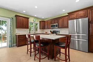 30 Cedarview Cir, Milford, MA 01757 - Photo 6