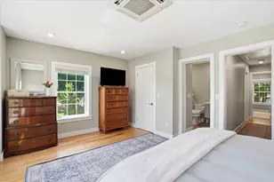 21 Chickatawbut St, Boston, MA 02122 - Photo 16