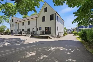 21 Chickatawbut St, Boston, MA 02122 - Photo 36