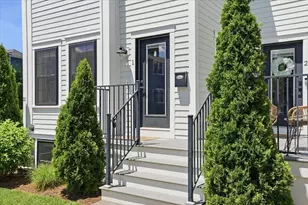 21 Chickatawbut St, Boston, MA 02122 - Photo 2