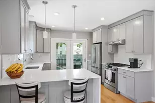 21 Chickatawbut St, Boston, MA 02122 - Photo 12